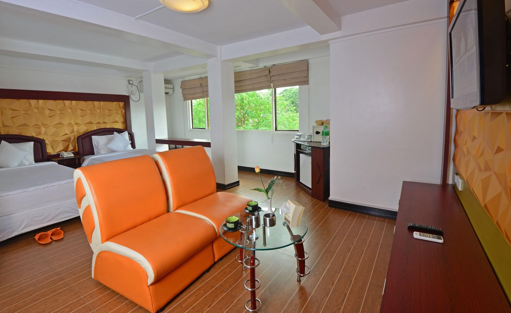 Clover Hotel Yangon Exterior foto