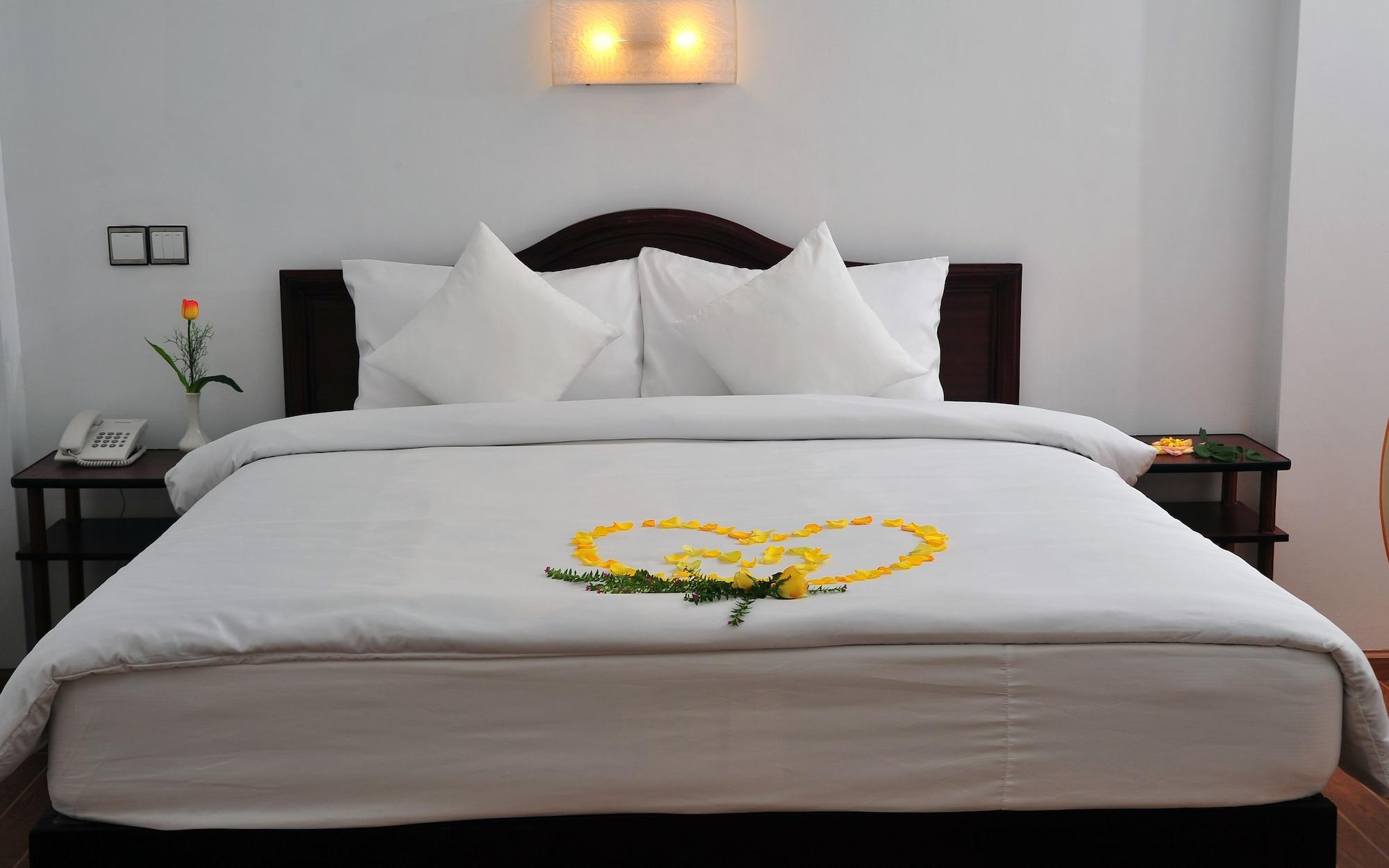 Clover Hotel Yangon Exterior foto