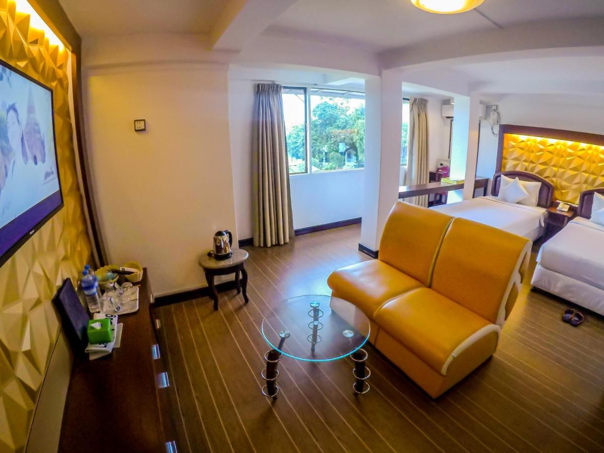 Clover Hotel Yangon Exterior foto